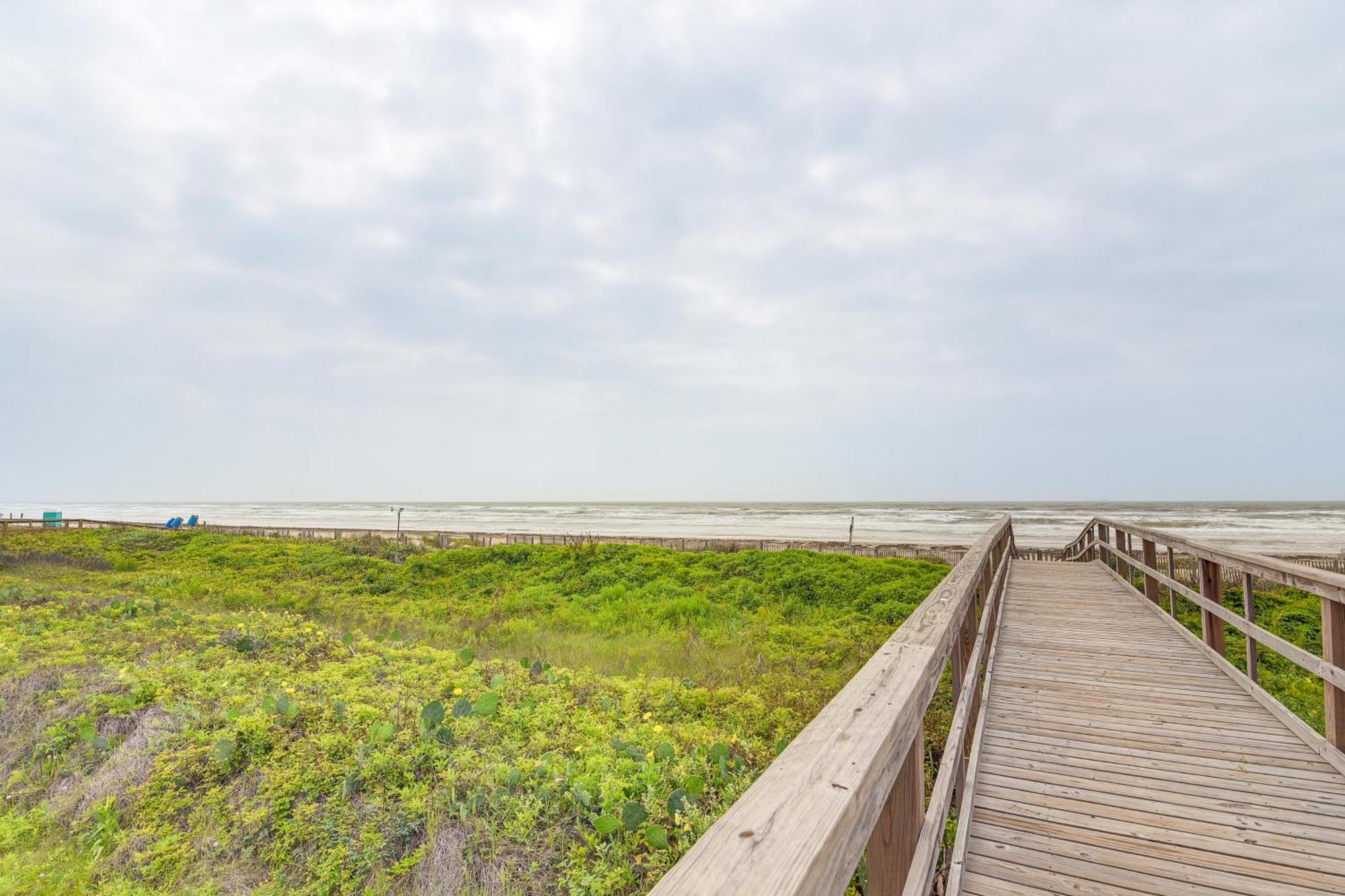 Beachfront Texas Retreat - 2 Decks, Patio And Views! Серфсайд-Бич Экстерьер фото